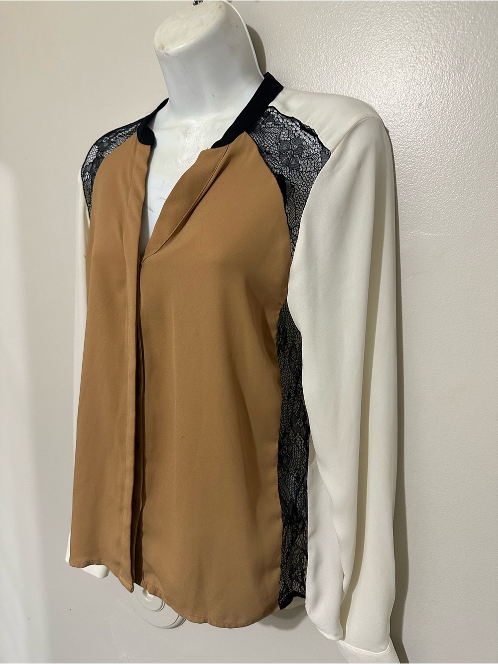 The Limited Camel & Cream Lace Panel Long Sleeve Button‑Down Blouse